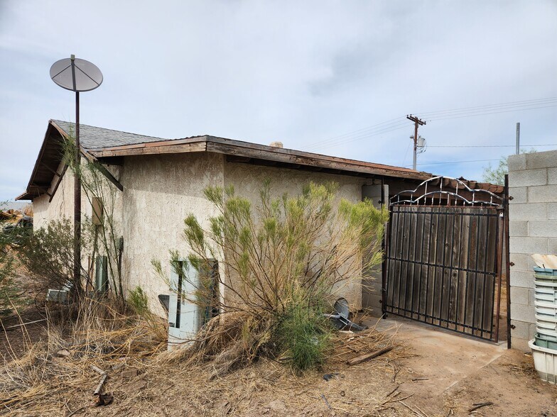 More Photos Of 3010 Shedd Rd, Eloy Office For Sale