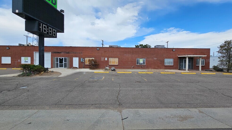 More Photos Of 5010-5030 Acoma St, Denver Warehouse For Lease