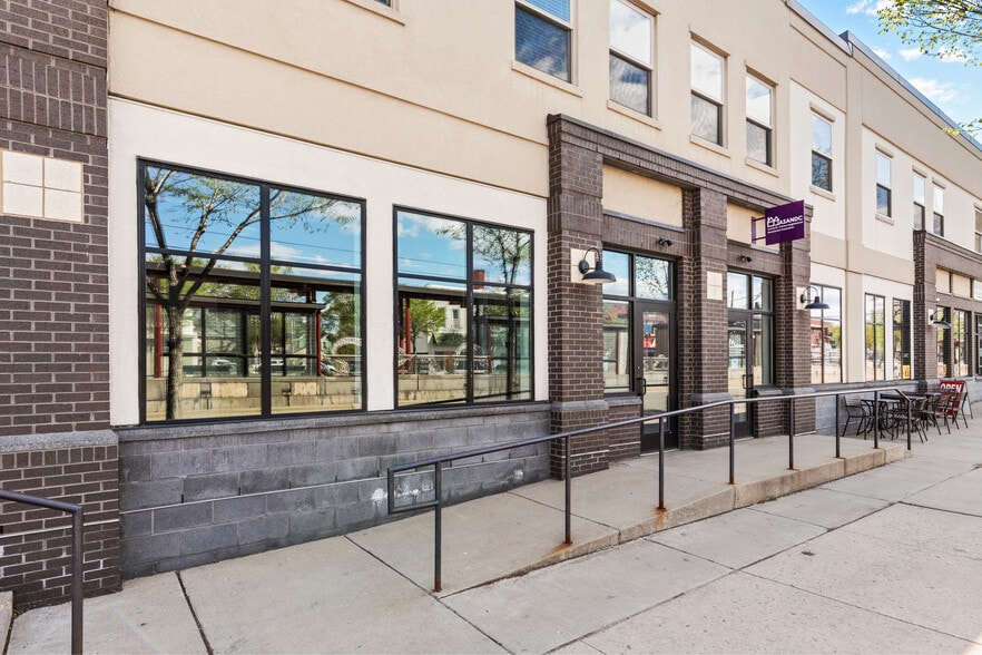 More Photos Of 360 University Ave W, Saint Paul Apartments For Lease