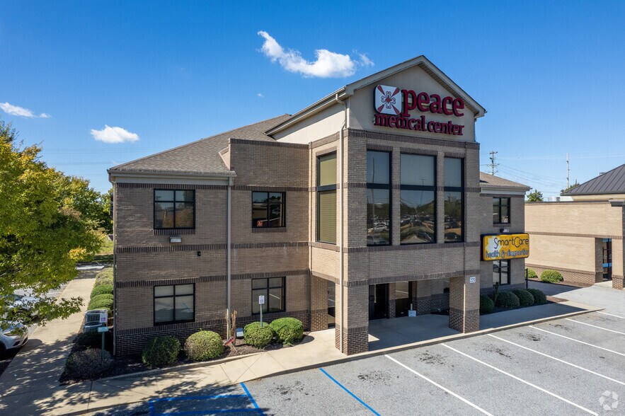 More Photos Of 220 Scuffletown Rd, Simpsonville Office For Lease