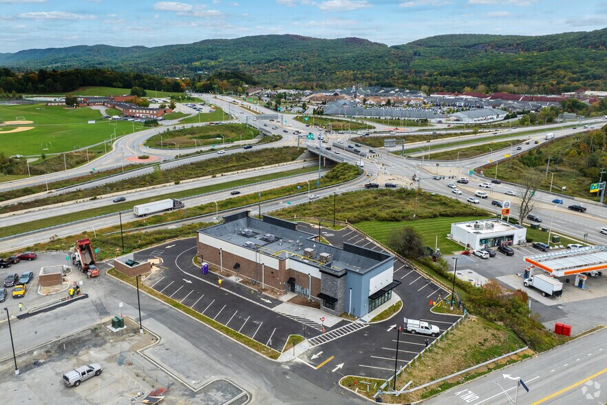 More Photos Of 6 Locey Ln, Harriman Freestanding For Lease