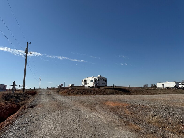 More Photos Of 2601 US-277, Ninnekah Trailer Camper Park For Sale