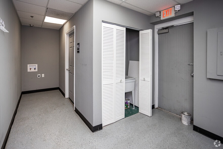 More Photos Of 5510 Highway 153, Hixson Unknown For Lease
