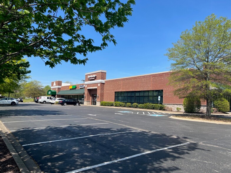 Primary Photo Of 8116-8126 Highway 100, Nashville General Retail For Lease