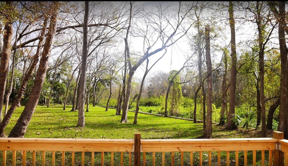 More Photos Of 2385 Corbett St, Jacksonville Warehouse For Lease