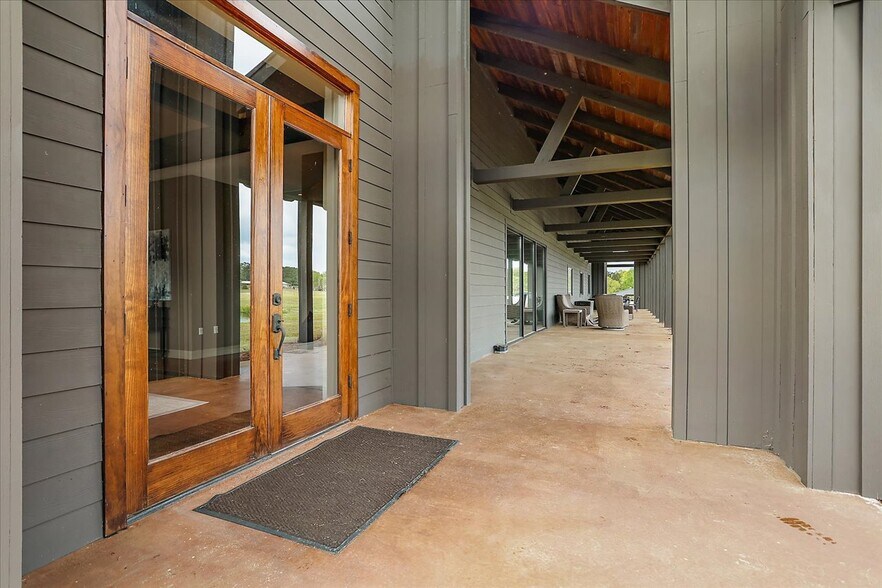 More Photos Of 809 N Church St, Florence Office For Lease