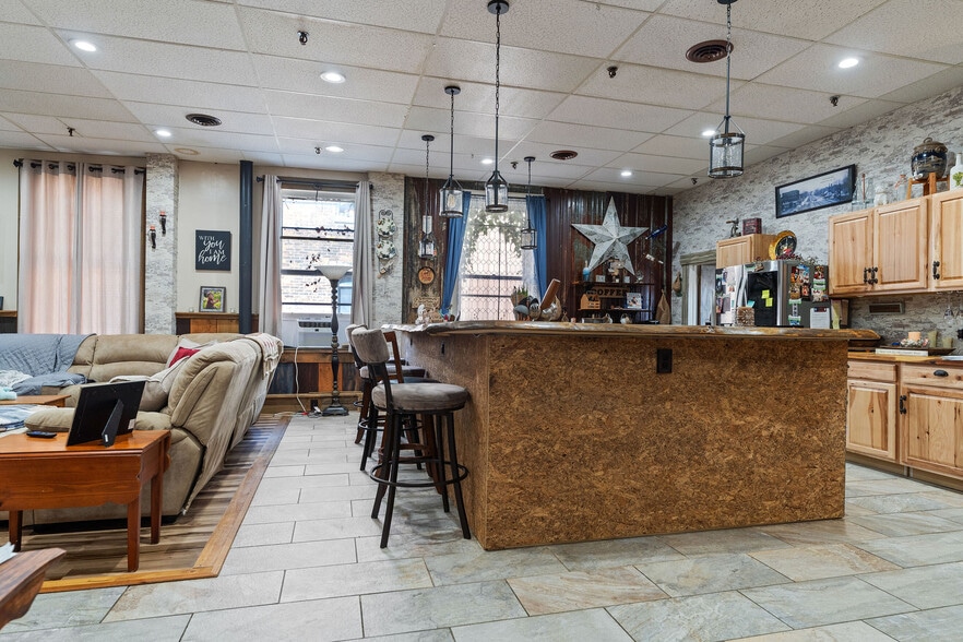 More Photos Of 109-111 Green St, Herkimer Office For Sale