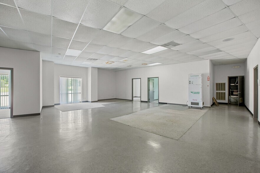 More Photos Of 1385 John Small Ave, Washington Medical For Lease