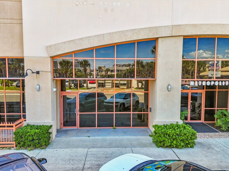 More Photos Of 320 1st St N, Jacksonville Beach Office Residential For Sale