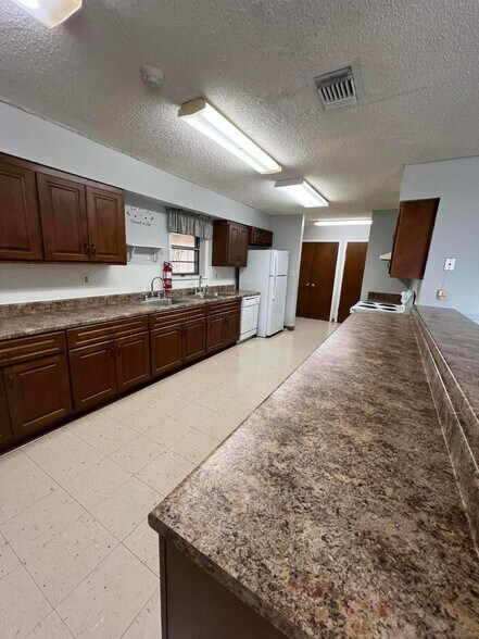 More Photos Of 9670 Smith Lake Dam Rd, Jasper Rehabilitation Center For Sale
