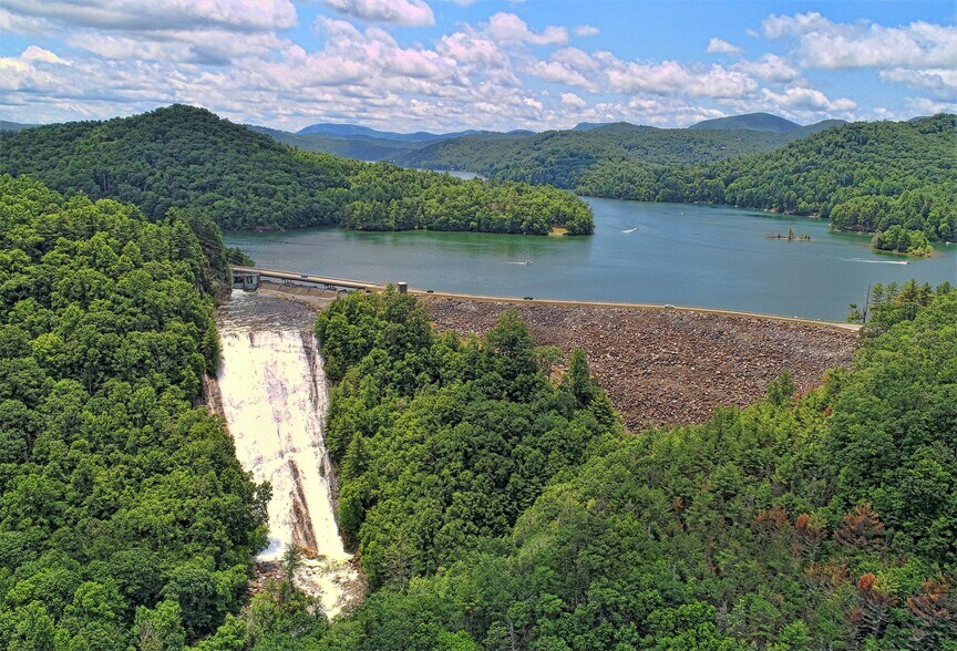 More Photos Of 4769 State Rte 107, Glenville Marina For Sale