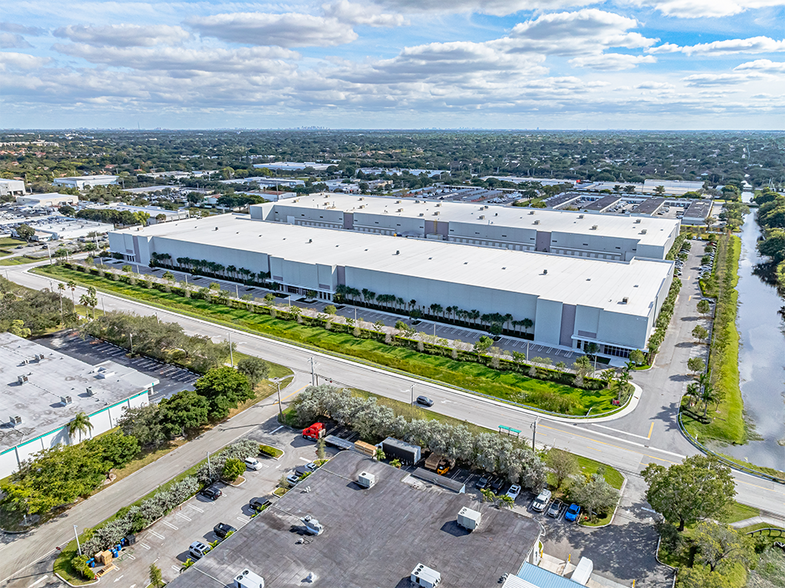 More Photos Of 12000 NW 39 St, Coral Springs Unknown For Lease