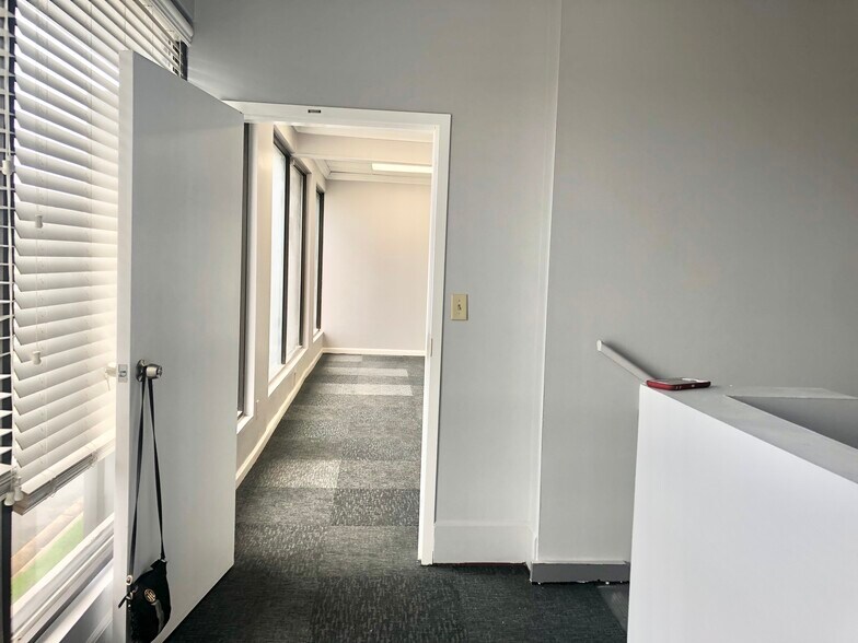 More Photos Of 6139-6141 Oakbrook Pky, Norcross Office For Lease