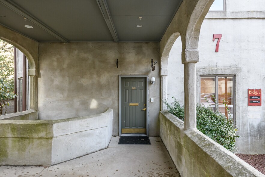 More Photos Of 130 Maple Ave, Red Bank Medical For Lease