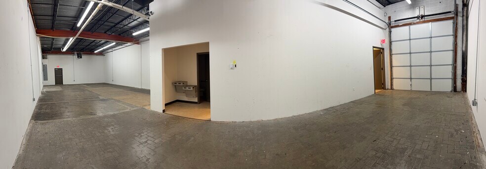 More Photos Of 11820 Parklawn Dr, Rockville Unknown For Lease