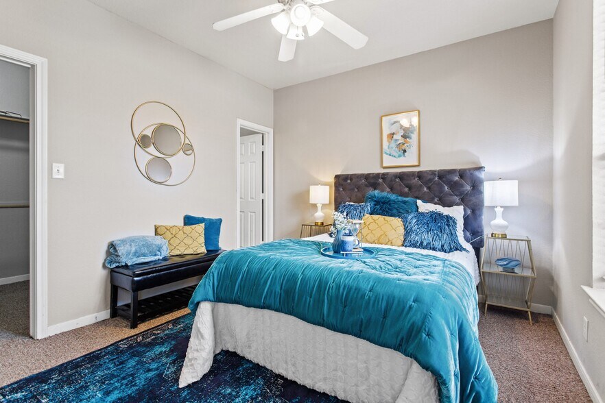 More Photos Of 2406-2418 S University Parks Dr, Waco Apartments For Sale