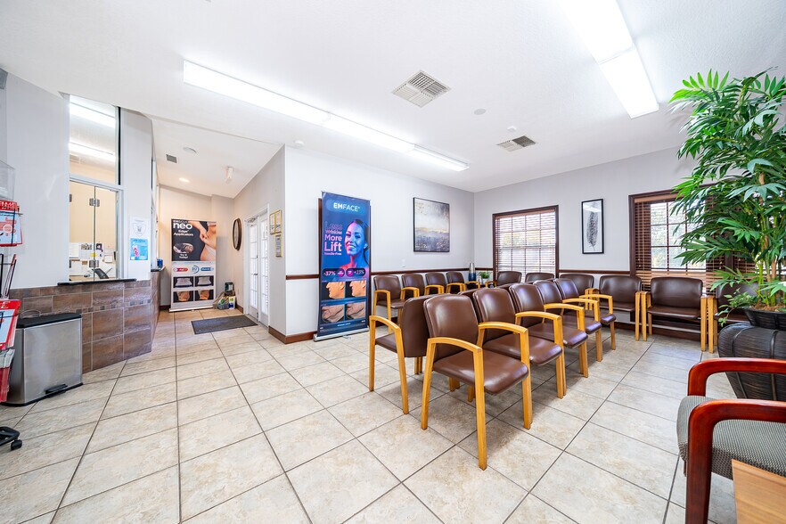 More Photos Of 809 E Oak St, Kissimmee Medical For Sale
