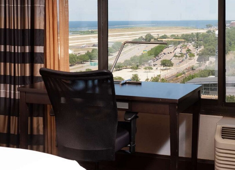 More Photos Of 1111 Lakeside Ave E, Cleveland Hotel For Sale