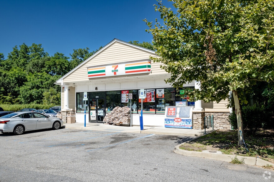More Photos Of 1545 Middle Country Rd, Centereach Convenience Store For Sale