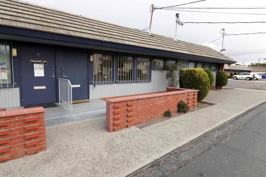 More Photos Of 1200 N Ventura Rd, Oxnard Medical For Lease