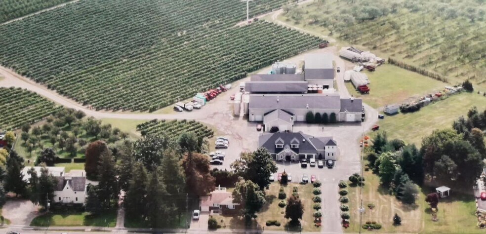 More Photos Of 1811 Niagara Stone Rd, Niagara-On-The-Lake Winery Vineyard For Sale