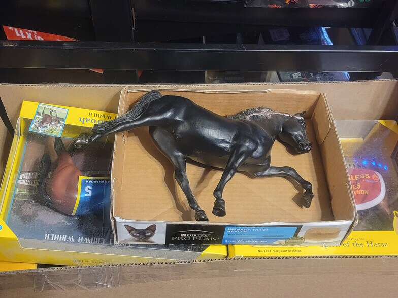 More Photos Of 1045 Eagon St, Barberton Manufacturing For Sale