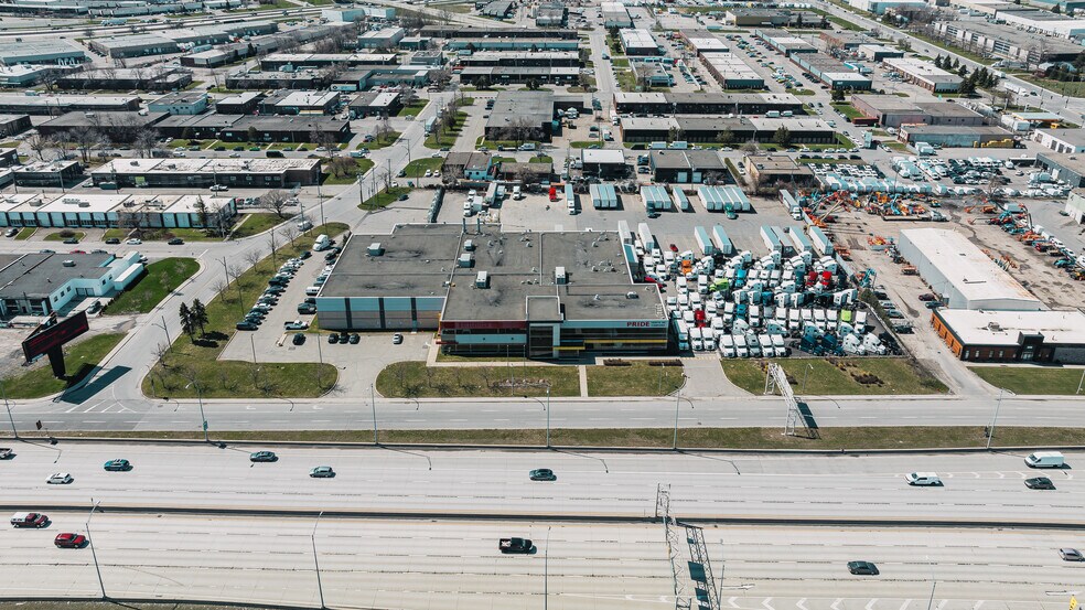 More Photos Of 3000 Boul Pitfield, Montréal Warehouse For Sale