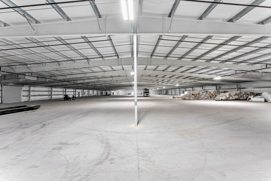 More Photos Of 10012 State Road 52, Hudson General Retail For Sale