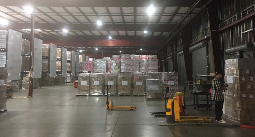 More Photos Of 775 Southpoint Blvd, Petaluma Warehouse For Lease