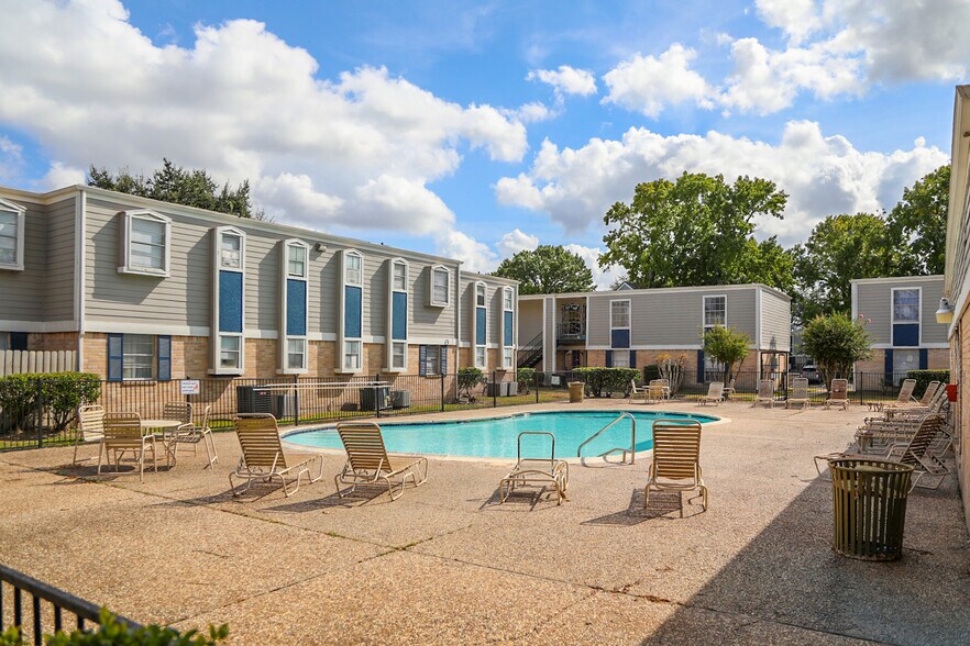 More Photos Of 8600 Theta St, Houston Apartments For Sale