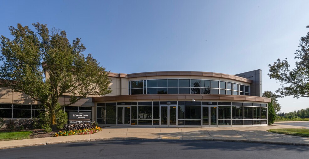 More Photos Of 6744 S Howell Ave, Oak Creek Office For Sale