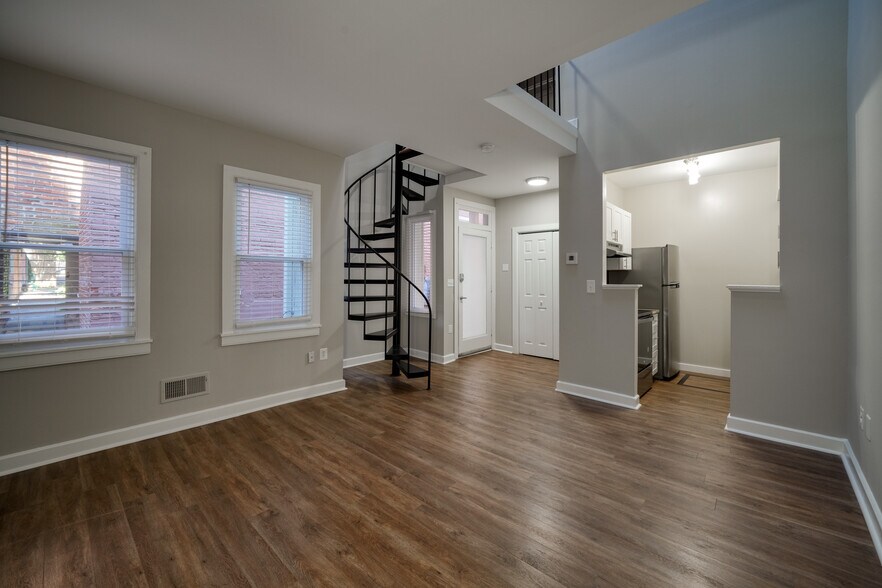 More Photos Of 500 W Franklin St, Baltimore Apartments For Sale