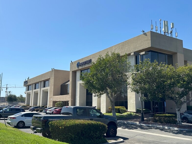 More Photos Of 1855 W Katella Ave, Orange Office Residential For Lease