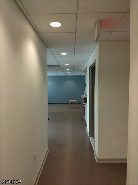 More Photos Of 250 Old New Brunswick Rd, Piscataway Unknown For Lease