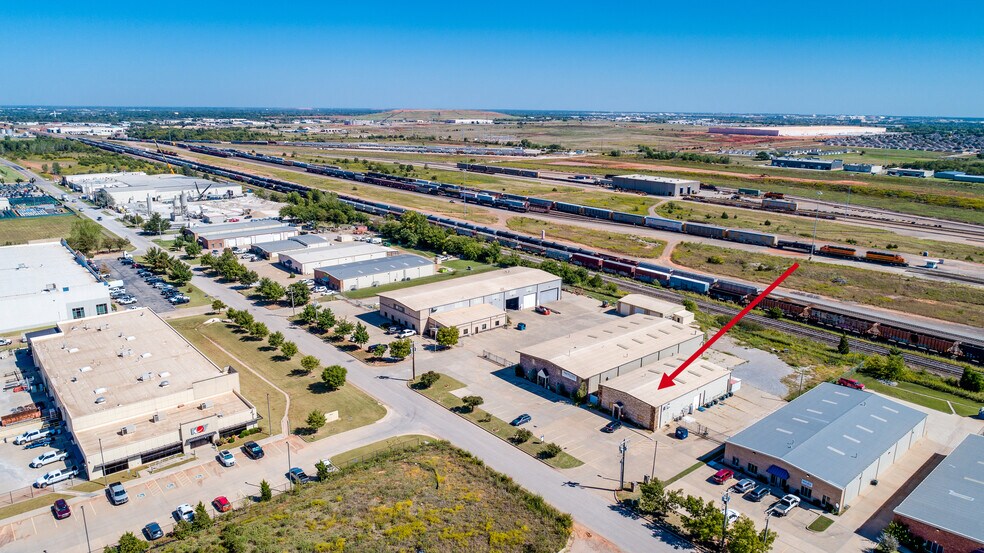 More Photos Of 9630 Pole Rd, Oklahoma City Warehouse For Sale
