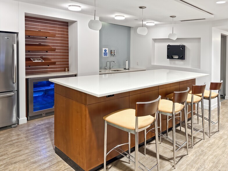 More Photos Of 10 Post Office Sq, Boston Coworking Space