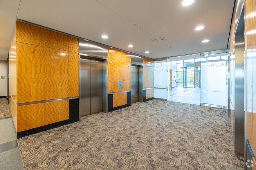 More Photos Of 10475 Park Meadows Dr, Lone Tree Office For Sale