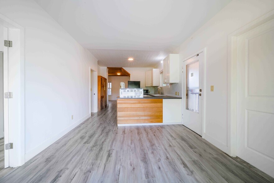 More Photos Of 2475 Mt Lehman Rd, Abbotsford Flex For Sale