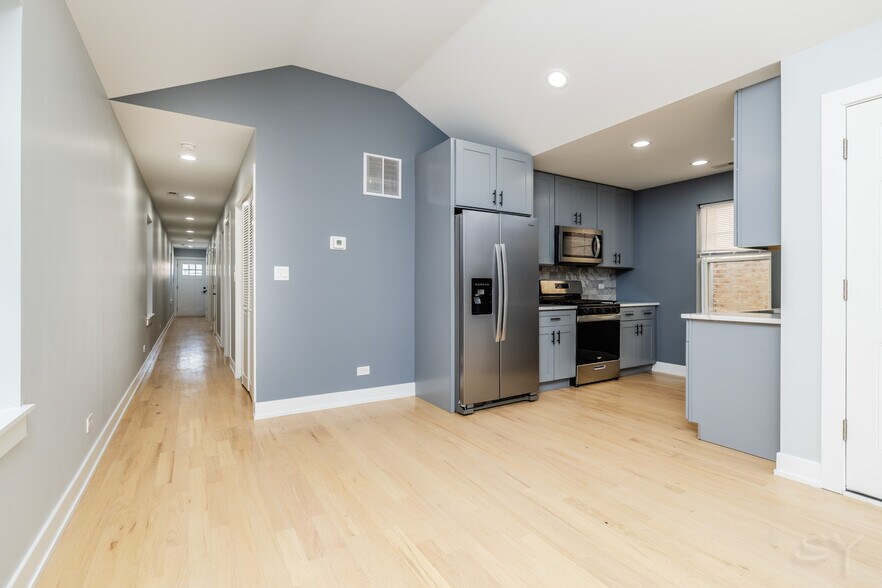 More Photos Of 6126 Eberhart ave, Chicago Apartments For Sale