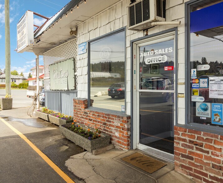More Photos Of 9139 E Saanich Rd, North Saanich Auto Dealership For Sale