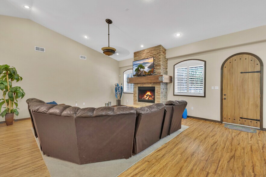 More Photos Of 636 Keagle Rd, Socorro Specialty For Sale