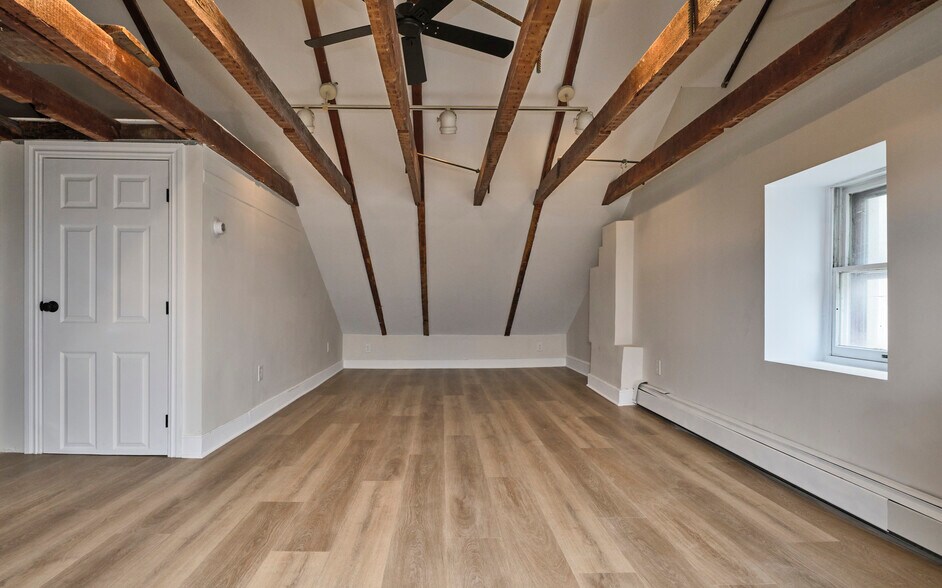 More Photos Of 12-20 W Bridge St, New Hope Storefront For Sale