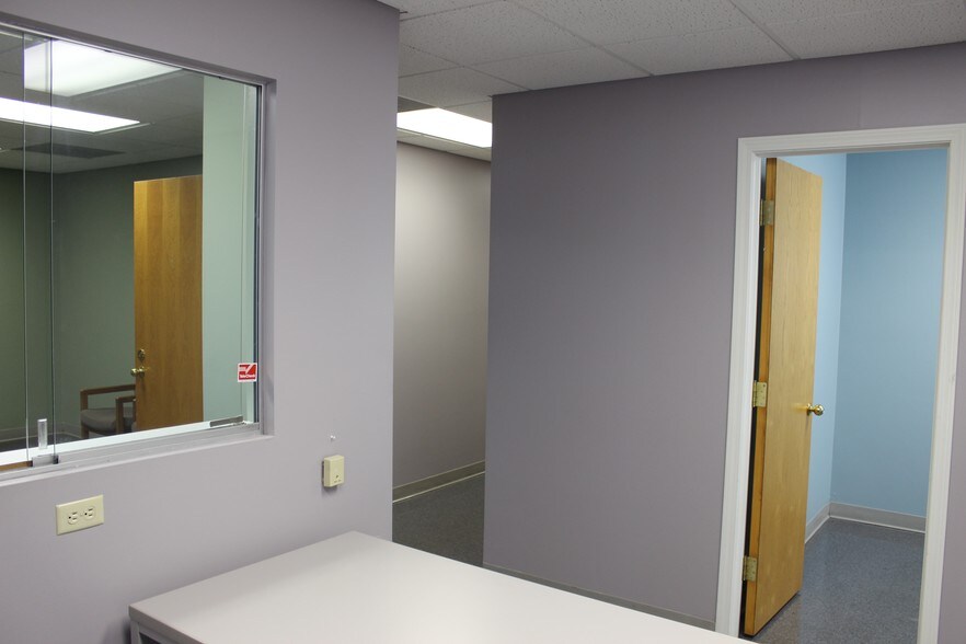 More Photos Of 2855 Northpark Ave, Huntington Medical For Lease