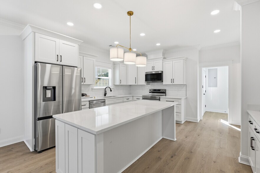 More Photos Of , Savannah Specialty For Sale