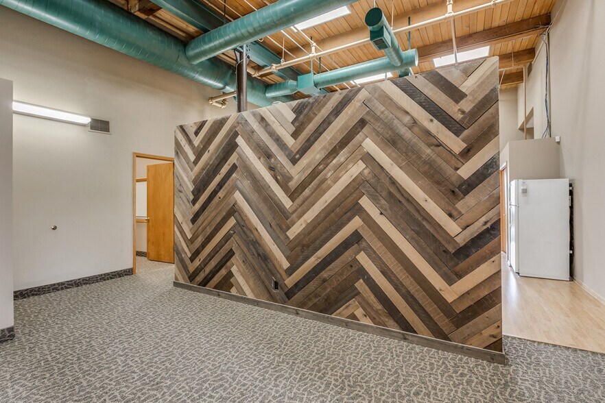 More Photos Of 413 Wacouta St, Saint Paul Office Residential For Lease