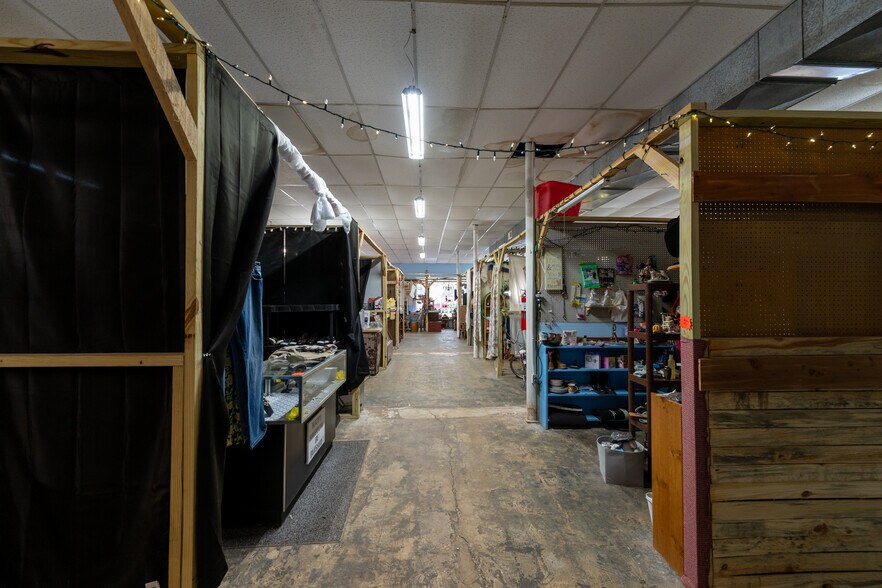 More Photos Of 20310 Main St E, Huntingdon Storefront For Sale