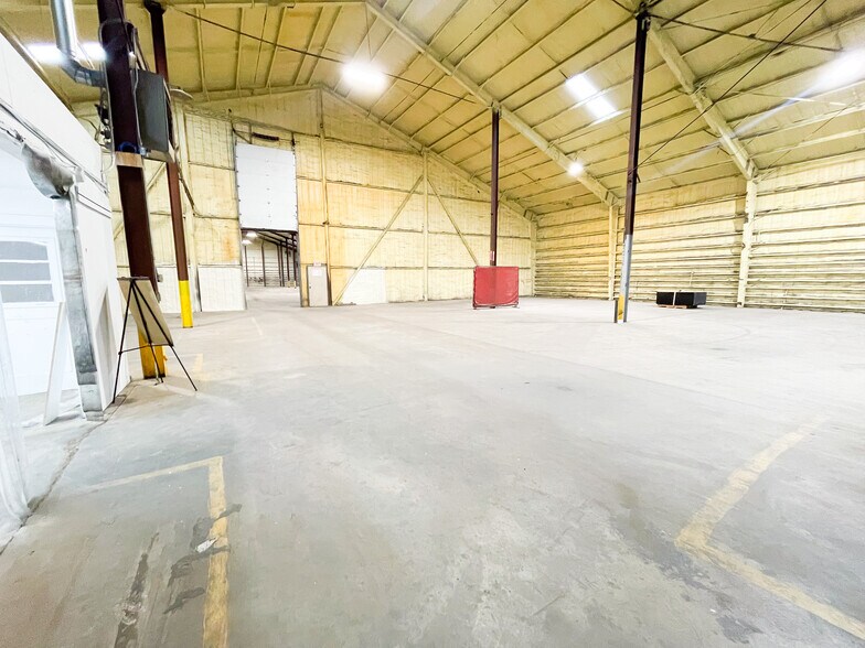 More Photos Of 1201 E 50th St, Lubbock Warehouse For Lease