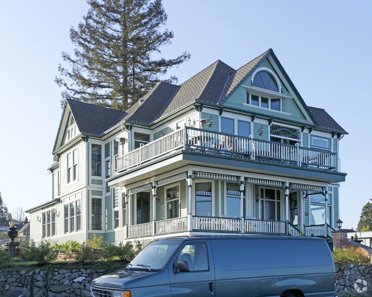 More Photos Of 1702 Commercial St, Steilacoom Office For Lease