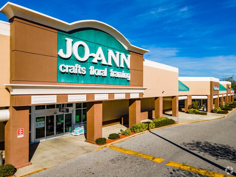 More Photos Of 10017 US Highway 19 S, Port Richey Unknown For Lease