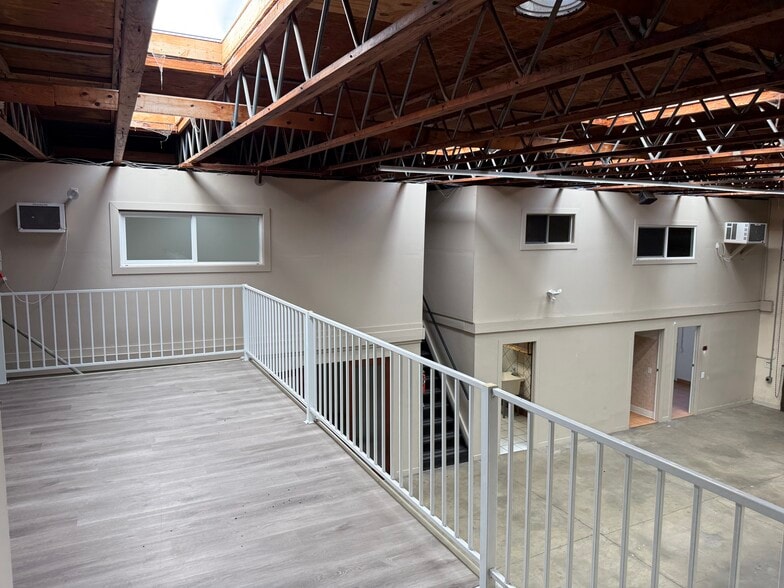 More Photos Of 3814 W 139th St, Hawthorne Warehouse For Lease